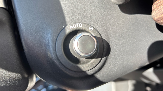 Land Rover Range Rover 3.0 P460e SE 4dr Auto Estate - Image 31